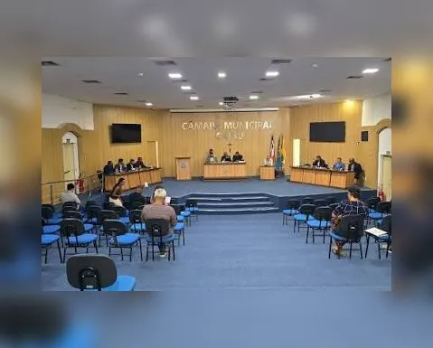 Eleição na Câmara de Cairu é suspensa e reunião de vereadores acaba em confusão