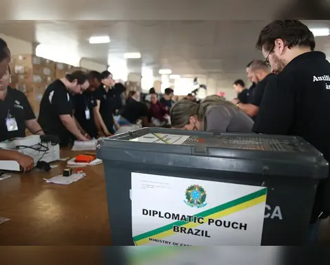 Eleitorado brasileiro no exterior chega a 918 mil em 2026 - Imagem