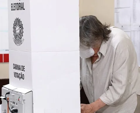 Eleitores com mais de 70 anos ampliam participação nas eleições de 2026