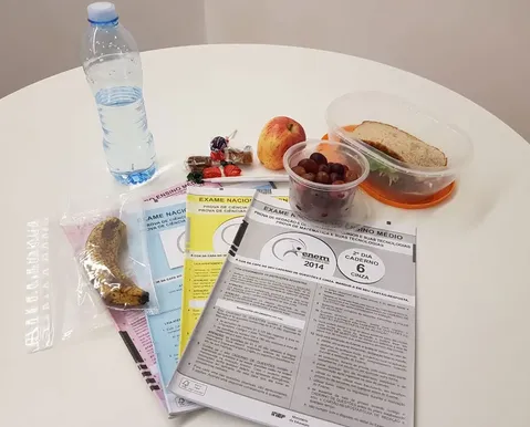 Enem 2026: veja como se alimentar na semana da prova e o que levar - Imagem