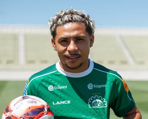 Ex-Bahia, atacante xodó da torcida é anunciado por clube que voltou à elite