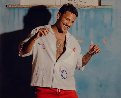 Ex-BBB Lucas Pizane é anunciado como novo vocalista da Duas Medidas - Imagem