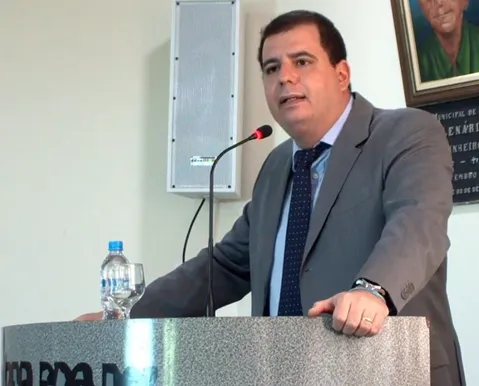 Farra dos insumos na Bahia vai custar R$ 8,9 milhões a ex-prefeito