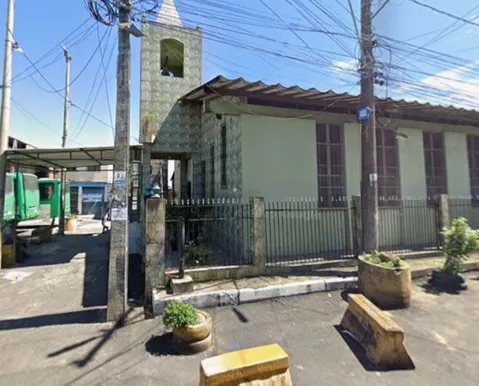 Festa de candidato a deputado deixa sujeira e prejuízos em Salvador
