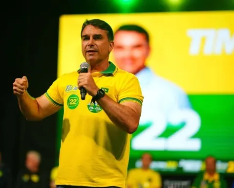 Flávio Bolsonaro acusa Lula de uso eleitoral no discurso da ONU