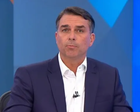 Flávio Bolsonaro nega aquecimento global: "São eventos climáticos" - Imagem