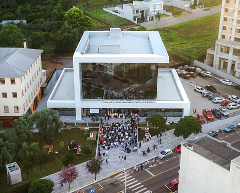 Ganhos de R$ 3 mil! Prefeitura da Bahia oferta 40 vagas de nível médio - Imagem