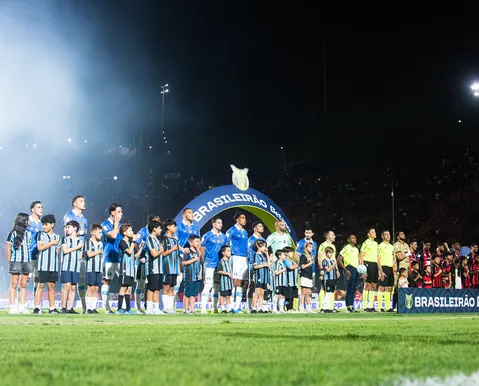 Goleiro do Grêmio culpa Barradão por mal estar antes de jogo contra o Vitória