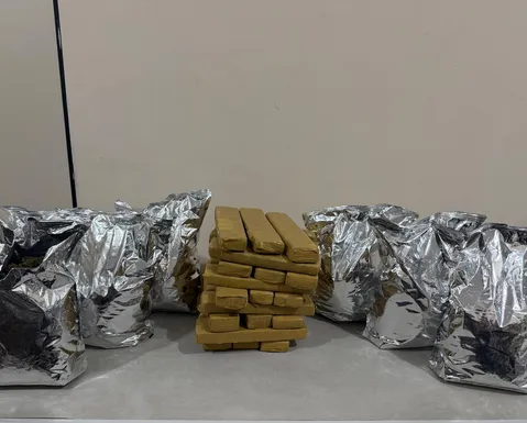 Homem é preso com vasta quantidade de drogas durante ronda em Salvador