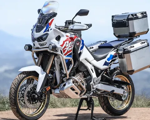 Honda Twin chega ao Brasil com motor de 1084cc e controle de tração