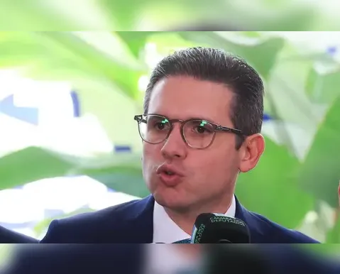 Hugo Motta cria grupo para regrar propaganda eleitoral na internet