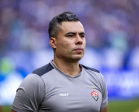 Jair Ventura diz que fica no Vitória e fala sobre pressão da torcida
