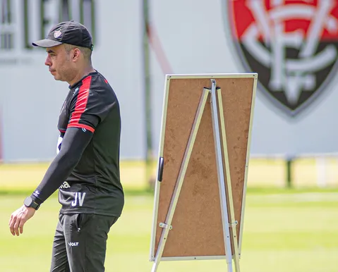 Jair Ventura vive fase de maior pressão no Vitória; veja números da crise