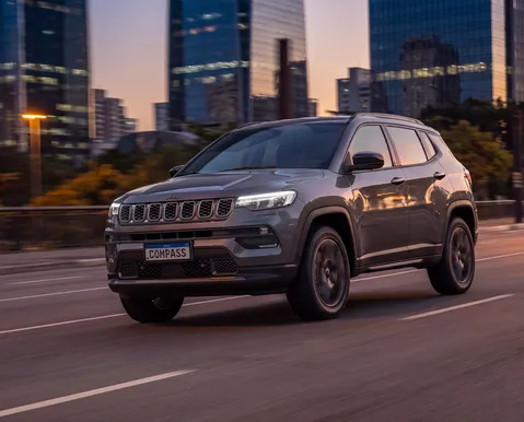 Jeep Compass 2027 estreia novo motor híbrido econômico e mais; veja preços