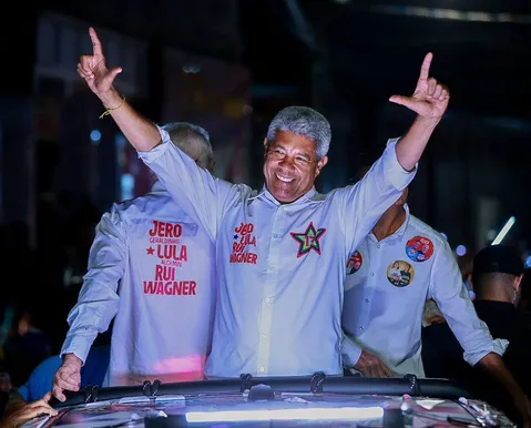 Jerônimo Rodrigues reúne prefeitos para ampliar votos a Lula na Bahia