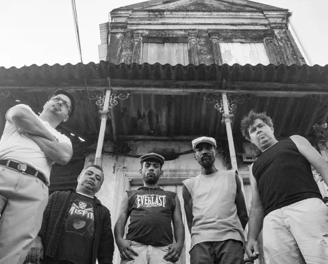 Lenda do rock baiano anuncia show gratuito nas ruas de Salvador