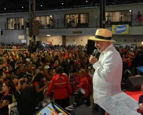 Lula promete aprovação do fim da escala 6x1 até a próxima semana - Imagem