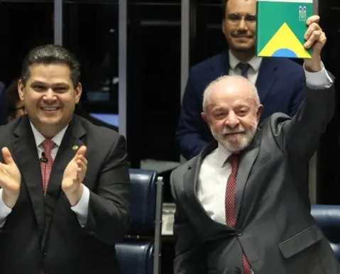 Lula rebate empresários ao promulgar fim da jornada 6×1 no Congresso