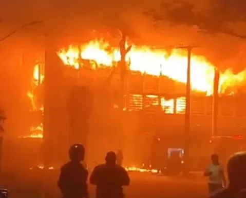MEC libera verba para reconstrução de prédio na UFPE após incêndio