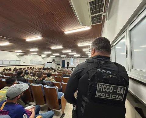 Megaoperação mira facção na Bahia e bloqueia R$ 12 milhões em bens - Imagem