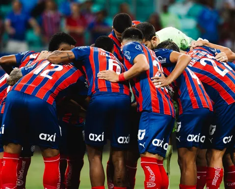 Meio-campista desabafa e anuncia despedida do Bahia nas redes sociais - Imagem