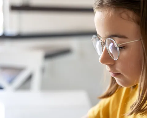 Miopia infantil: veja 5 atividades que ajudam a cuidar dos olhos - Imagem