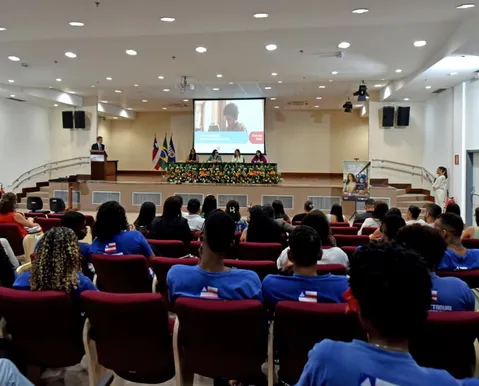 MPBA alerta para riscos digitais à infância e orienta famílias