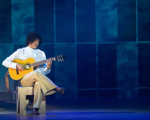 Musical sobre Djavan chega a Salvador com trajetória do artista - Imagem