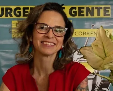 "Nossos corpos cansados são o motor desse mundo", diz Michelle Prazeres