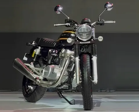 Nova Honda CB500 troca motor e visual retrô