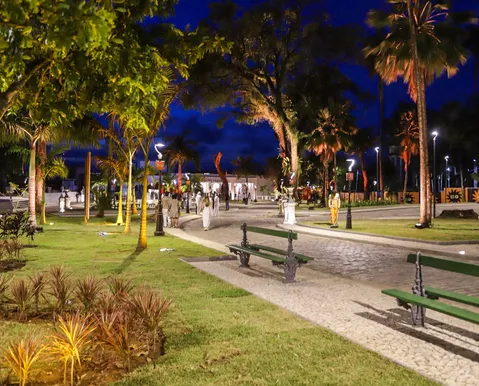 Passeio Público é reaberto após revitalização do Teatro Vila Velha