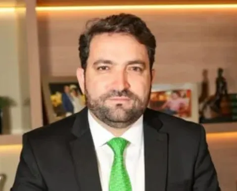 PF aponta que advogado de Flávio Bolsonaro recebia decisões sigilosas - Imagem