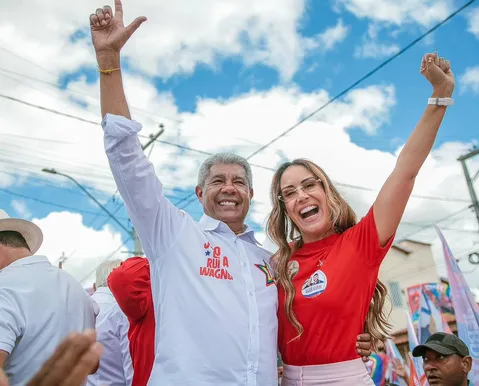 Prefeita deixa oposição e caminha ao lado de Jerônimo em Itatim - Imagem