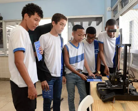 Projeto escolar nacional de robótica tem primeira edição no Nordeste - Imagem