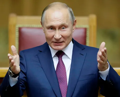 Putin acusa Europa de se armar para guerra contra a Rússia