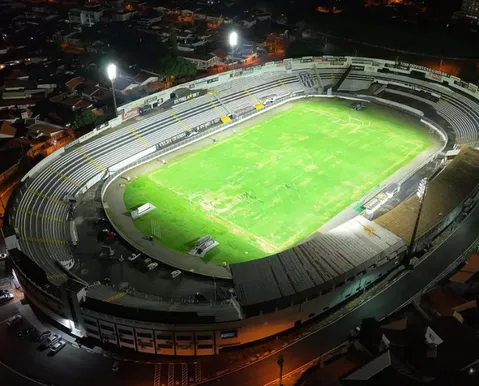 SAF de R$ 1 bilhão: clube da Série B marca data para votação essencial - Imagem