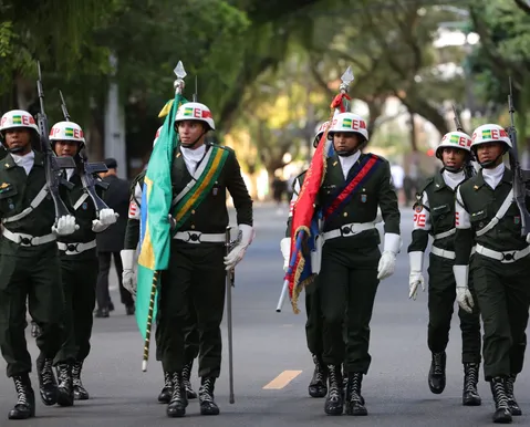 Salvador celebra 7 de Setembro com tradicional desfile cívico-militar - Imagem