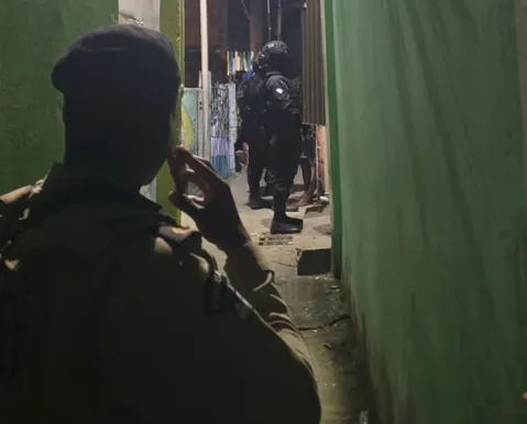 Seis meses após fazer reféns, adolescente invade casa e ameaça moradores em Salvador - Imagem
