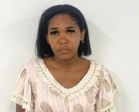 Suspeita de 38 furtos em igrejas e centros espíritas é presa em aeroporto de Salvador