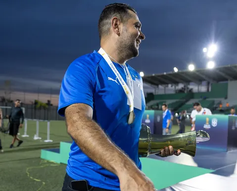 Técnico do Bahia viaja à Europa para licença da UEFA e imersão no City