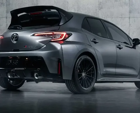 Toyota confirma GR Corolla para o Brasil com 304 cavalos