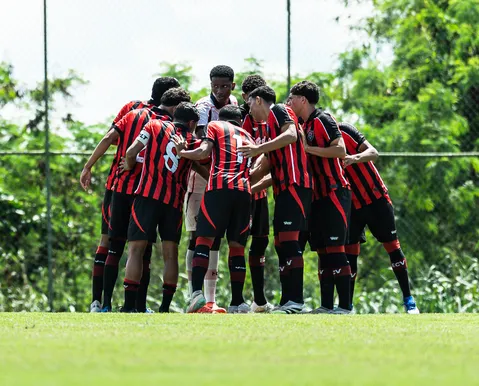 Vitória é goleado pelo Santos e encerra campanha no Brasileirão Sub-17