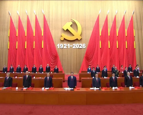 Xi Jinping amplia expurgos e China expulsa 33 integrantes do partido comunista