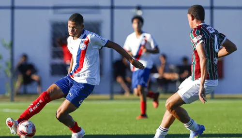 Bahia vence o Flu com gol de promessa e técnico se despede após o jogo