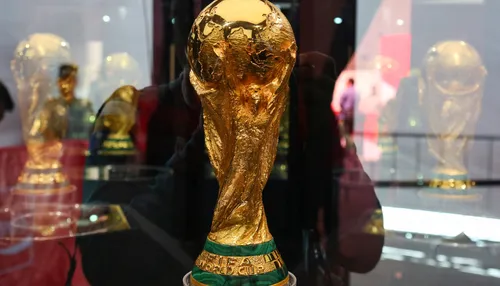 Campeão do mundo deixa aposentadoria e fecha com time de Hong Kong