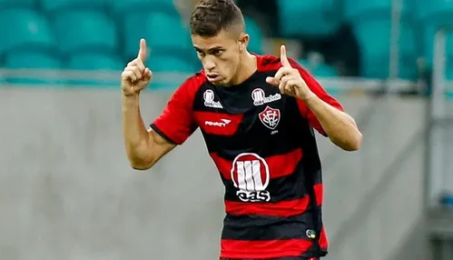 Cria da Fábrica de Talentos deve enfrentar o Vitória pelo Corinthians