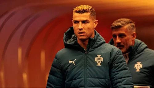 Cristiano se irrita por ficar no banco e faz reunião com Jorge Jesus