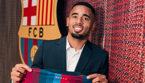 De Ronaldo a Gabriel Jesus, veja os últimos camisas 9 do Barcelona
