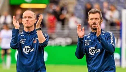Entenda como time estreante na Champions tem dois técnicos