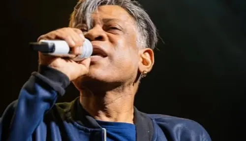 Ex-vocalista da banda Calcinha Preta morre aos 55 anos